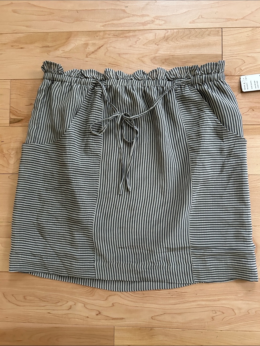 Forever 21 Striped Drawstring Mini Skirt in gray shades